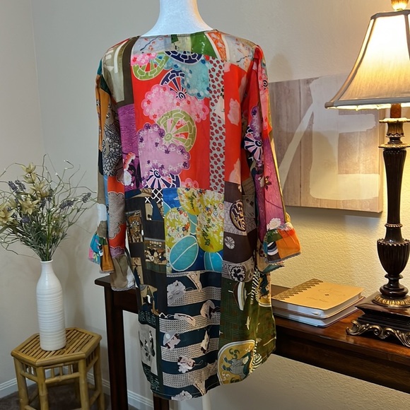 Johnny Was luxe boho style blouse  size medium see measurements - Picture 5 of 9